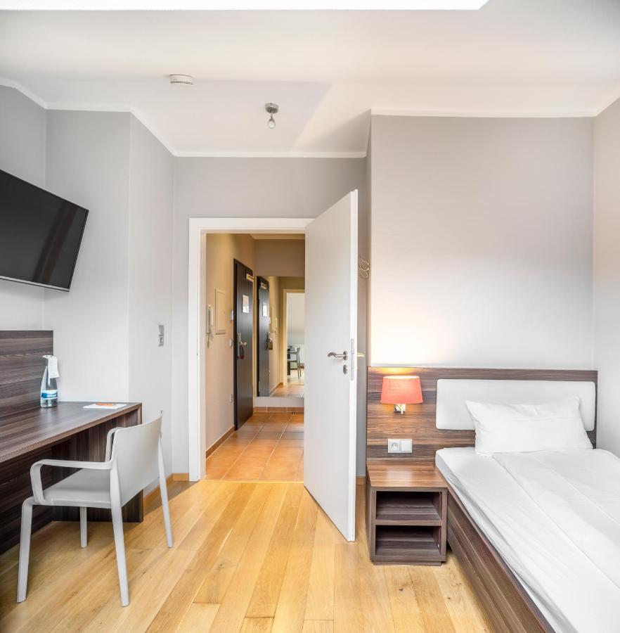 Aparthotel City-world *