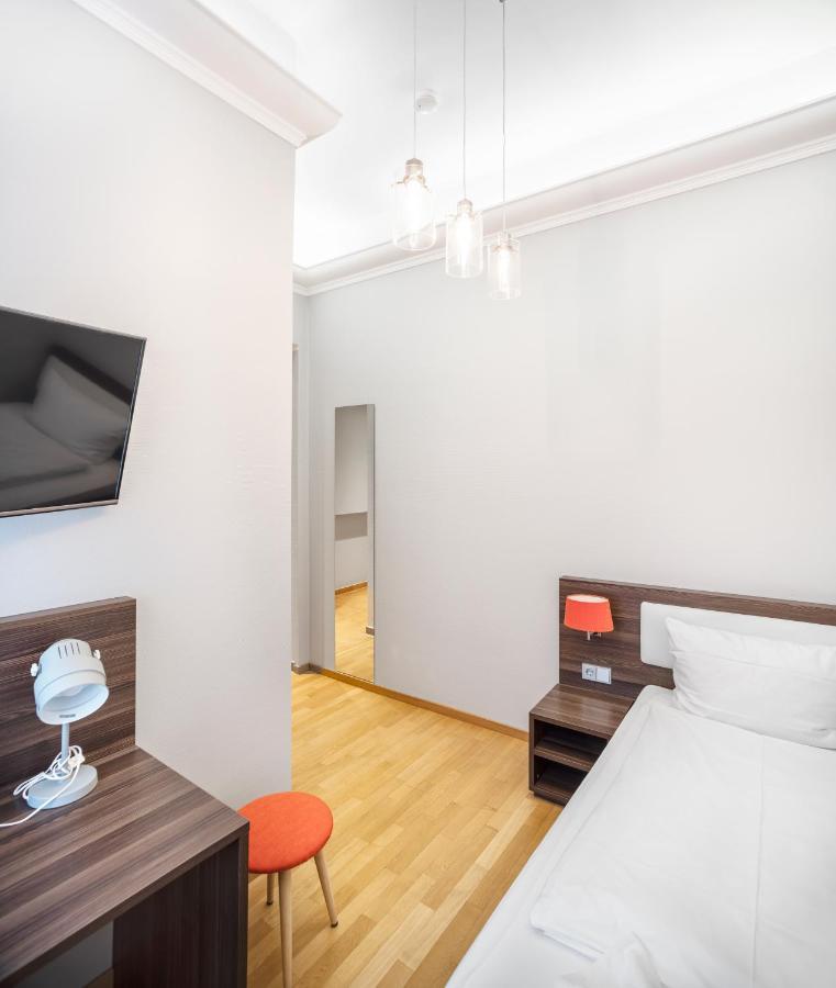 City-world Aparthotel *