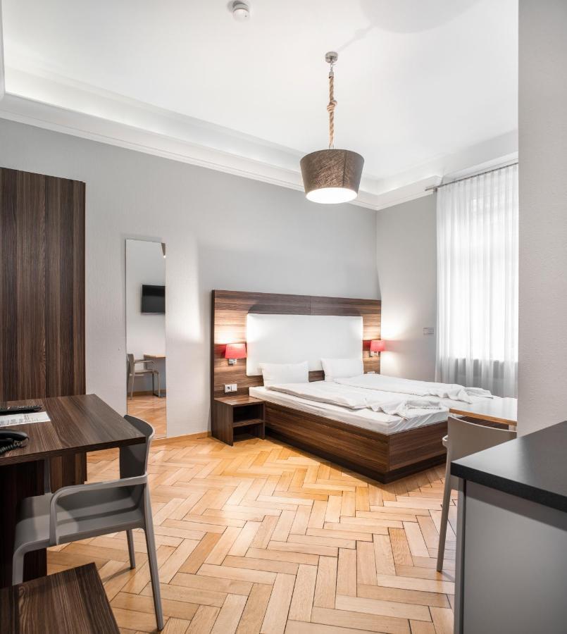 City-world Aparthotel *