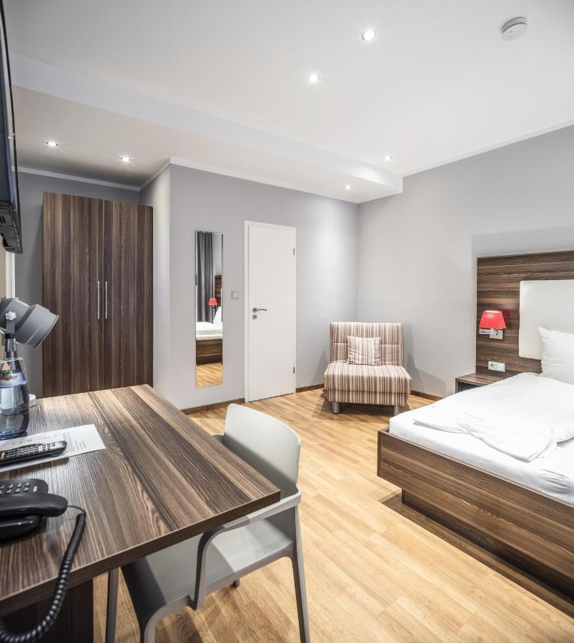 Aparthotel City-world *
